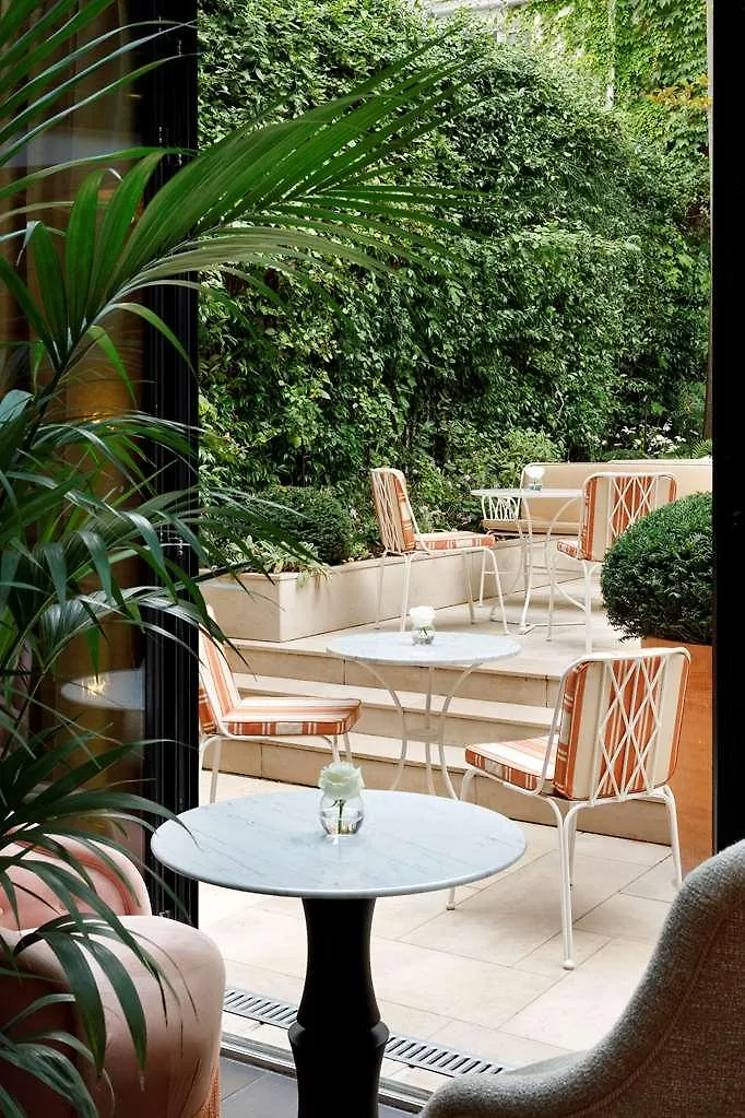 Le Belgrand Hotel Paris Champs Elysees Tapestry By Hilton Fransa