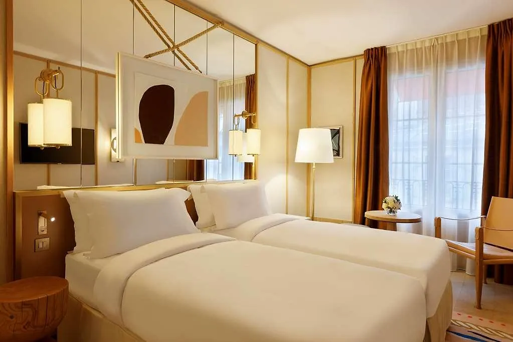 Le Belgrand Hotel Paris Champs Elysees Tapestry By Hilton Fransa