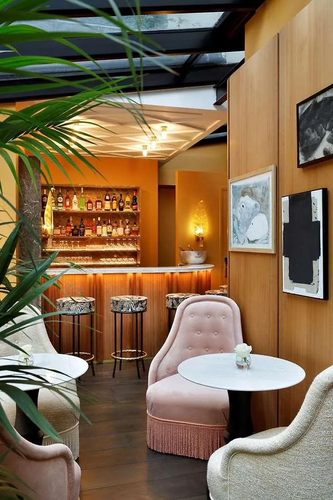 Le Belgrand Hotel Paris Champs Elysees Tapestry By Hilton 0*,